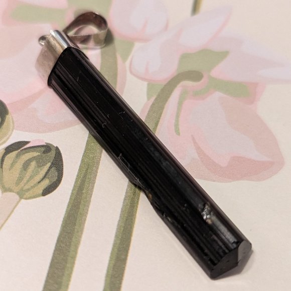 Black Tourmaline Crystal - Picture 1 of 3